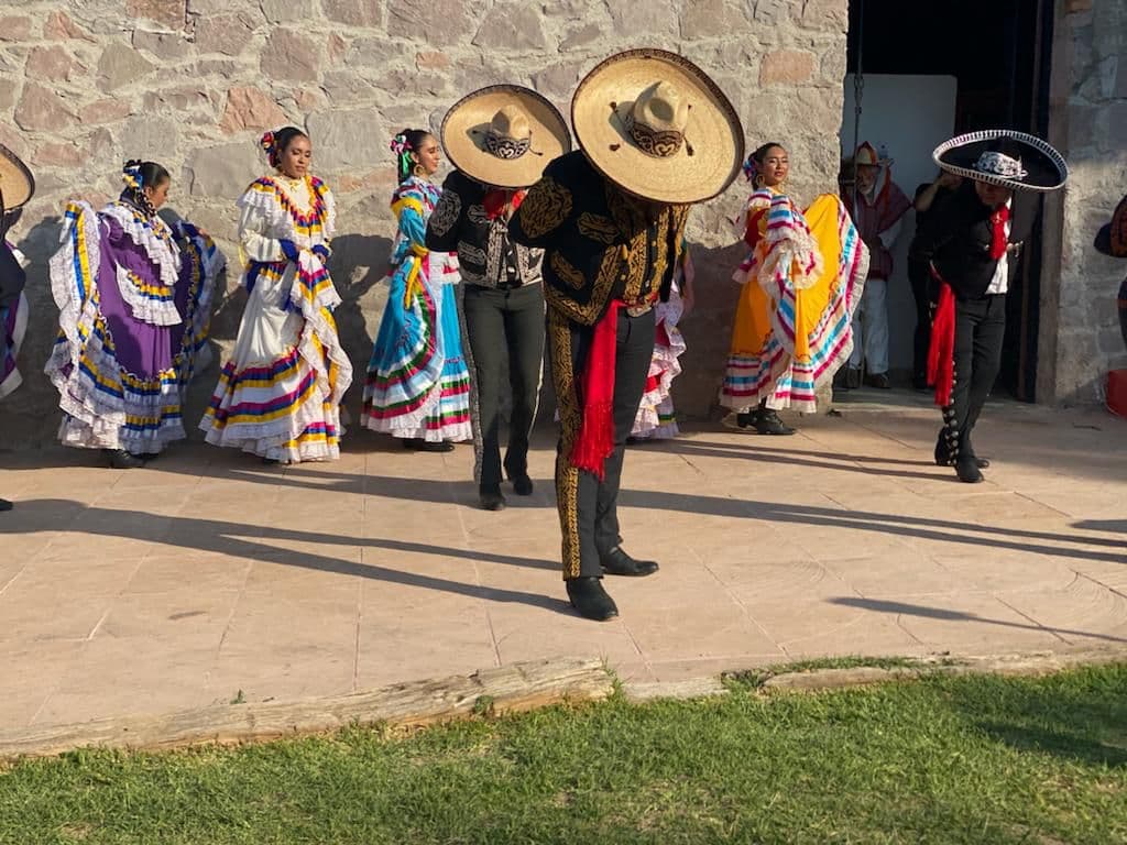 Mercadito Artesanías Hacienda Los Cues